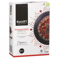 Buckwheat porrigde : buckwheat, cranberry, pine nut flakes.